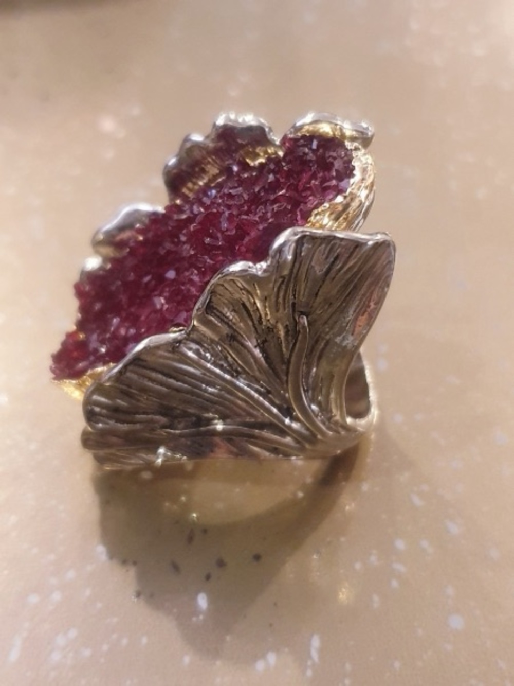 Vintage Resin Crystal Stone Ginkgo Statement Ring).